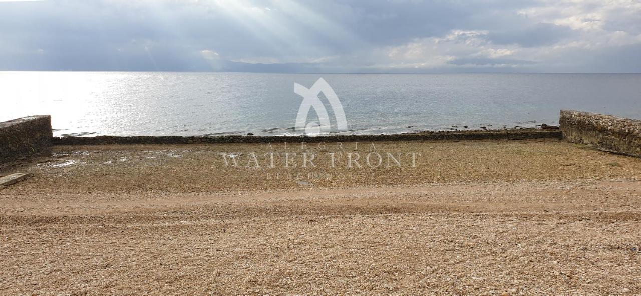 Alegria Water Front Beach House Eksteriør billede